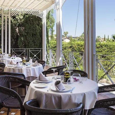 Hotel Exe Adelfas 4*