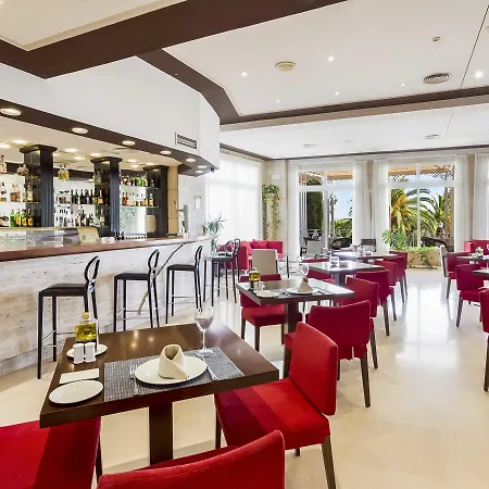 Hotel Exe Adelfas 4*
